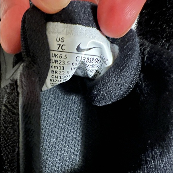 NIKE size 7C - Picture 5 of 5